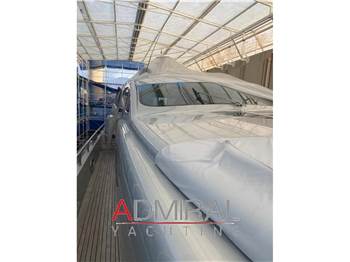 Pershing 115