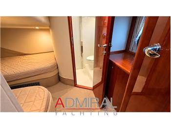 Princess Yachts V 48