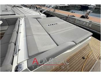 De Antonio Yachts D42 Open
