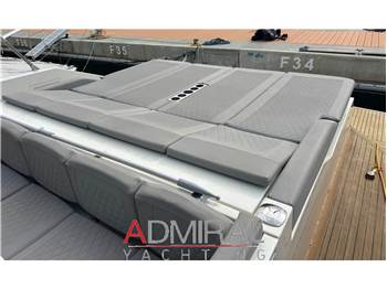De Antonio Yachts D42 Open
