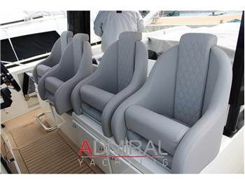 De Antonio Yachts D42 Open