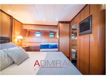 Overmarine Mangusta 72 Open