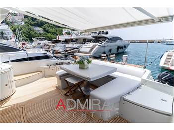 Azimut 62S