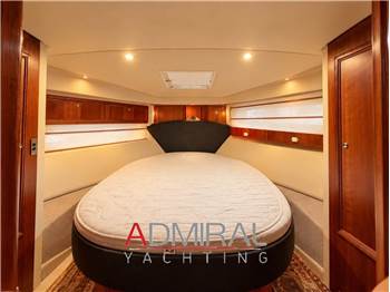 Riviera Marine 47 G2 Flybridge