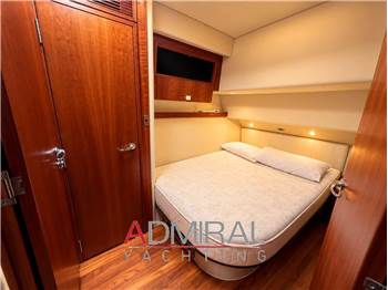 Riviera Marine 47 G2 Flybridge
