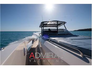 Cayman Yachts 400 WA