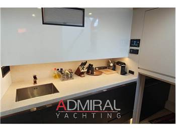 Vanquish Yachts VQ52 HT