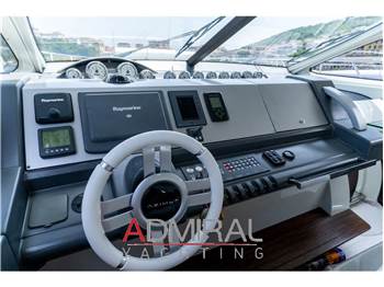 Azimut 62S
