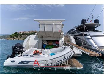Azimut 62S