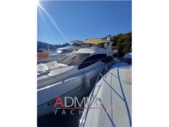 Azimut 62
