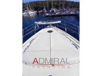 Azimut 62