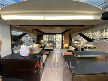Azimut 77S