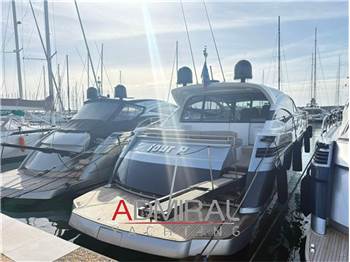 Pershing 62