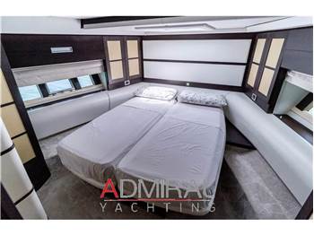 Azimut 62S