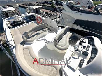 Azimut 46