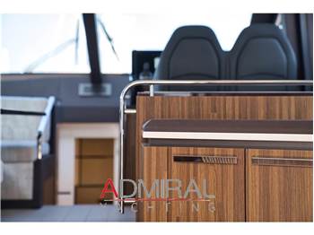 Cayman Yachts S600