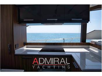 Cayman Yachts S600