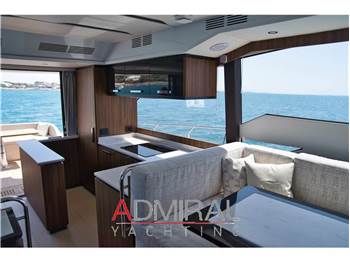 Cayman Yachts S600