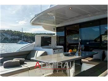 Princess Yachts V65