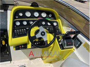 Wellcraft Marine SCARAB 31