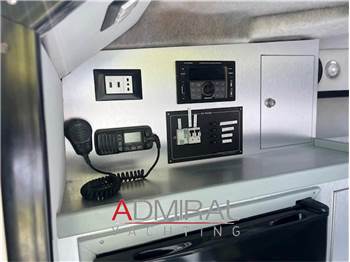 Wellcraft Marine SCARAB 31