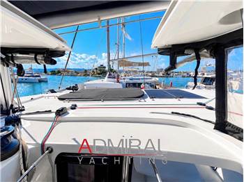 Lagoon 42