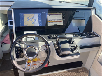Saxdor Yachts 320 GTC (Perfetta, 115 ore, usata solo per la pesca)
