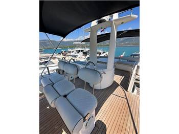Fairline Squadron 58