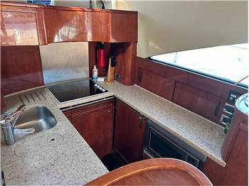 Fairline Squadron 58