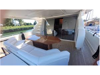 Ferretti Yachts Ferretti 72 Fly