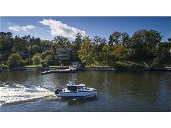 Dromeas Yachts D28 SUV
