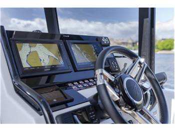 Dromeas Yachts D28 SUV