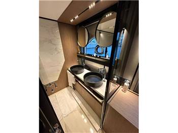 Ferretti Group Ferretti 720