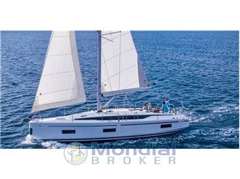 Bavaria Bavaria C 42