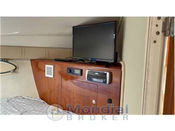 Larson Boats Cabrio 330