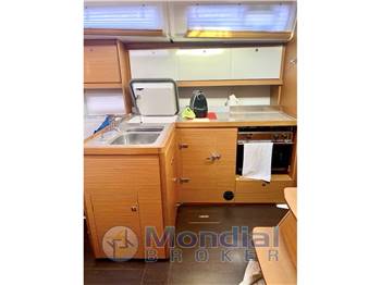 Dufour Grand Large 390