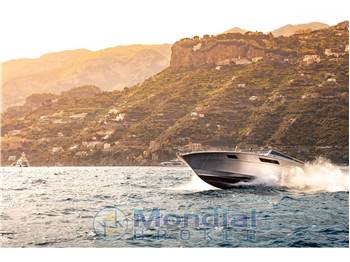 Tornado Yachts 38 NATANTE linea d'asse