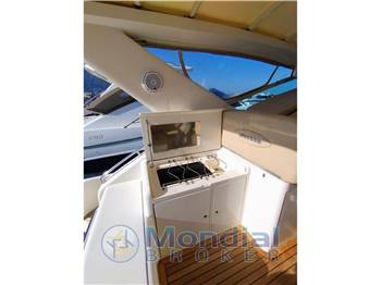Uniesse 42