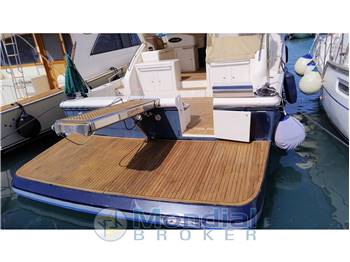 Uniesse 48 open