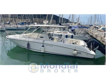 Boston Whaler 320 Outrage Cuddy NATANTE