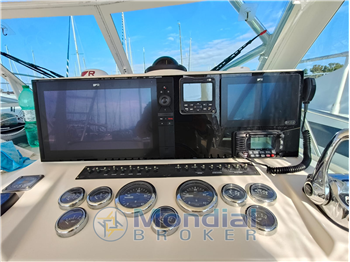 Carolina Classic 28 Express Tuna Full