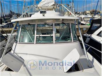 Luhrs 32 Express tuna