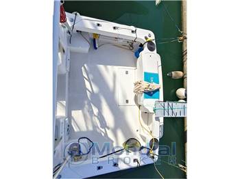 Luhrs 32 Express tuna