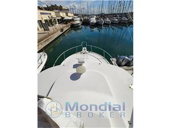 Luhrs 32 Express tuna