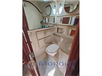 Luhrs 32 Express tuna