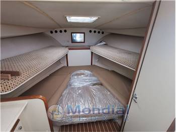 Luhrs 28 Express tuna tower