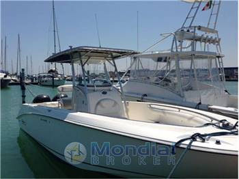 Boston Whaler 270 Outrage