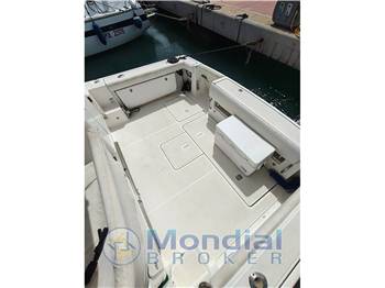Tiara 3200