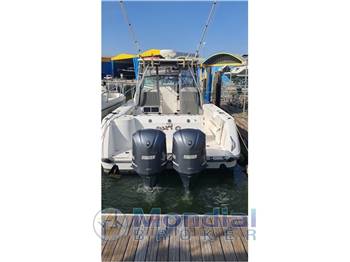 Boston Whaler Conquest 28