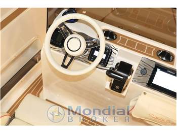 VERGA 1958 Sestante 6.8 Lupo di Mare - Verga 1958 x Cracking Art - Menzione D'Onore Design Innovation Award 2026